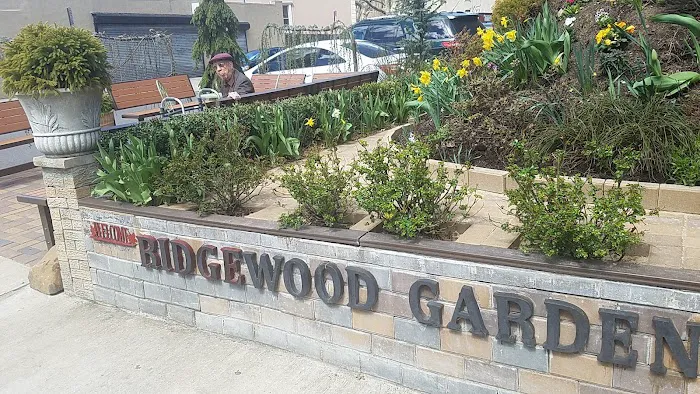 Ridgewood Garden Picture 3
