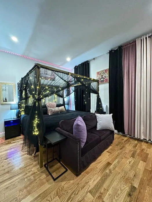 Latisha Luxury Place Picture 2