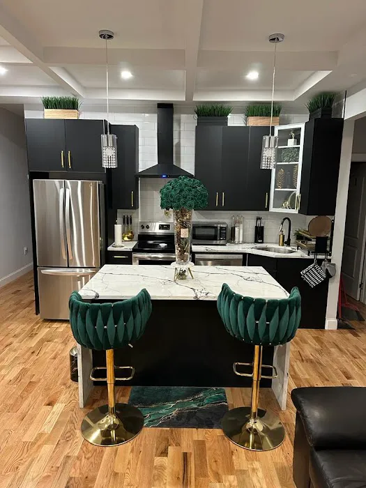 Latisha Luxury Place Picture 3