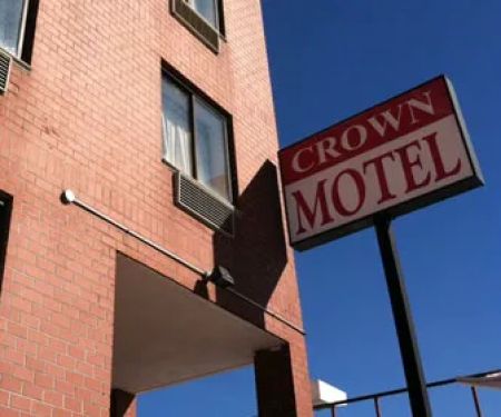 Crown Motor Inn