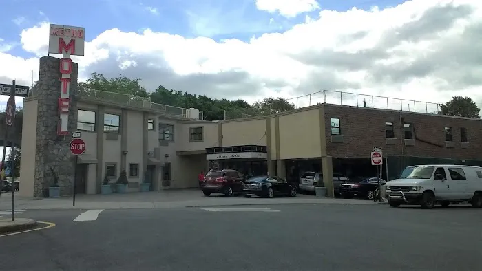 Metro Motel Picture 1