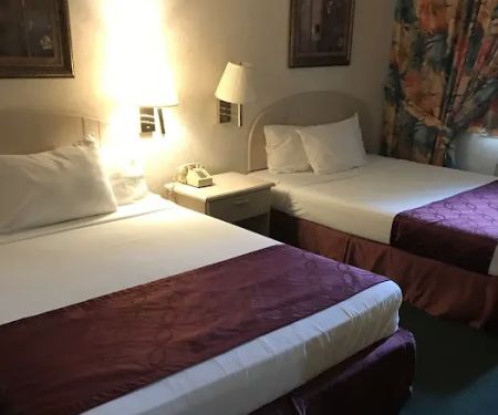 Grand Motor Inn