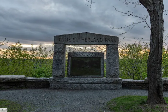 Leslie Sutherland Park Picture 8