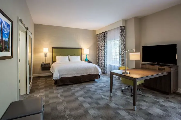 Hampton Inn & Suites Yonkers - Westchester Picture 8