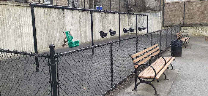 Riverbend Playground Picture 3