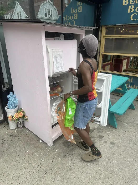 Riverdale Community Fridge Picture 2