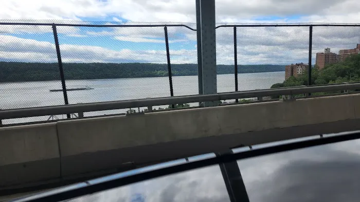 Henry Hudson Parkway Picture 9
