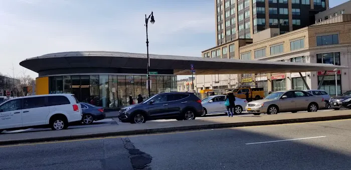 Fordham Plaza Picture 10