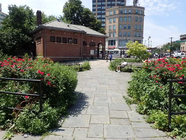 Rose Hill Park Picture 1