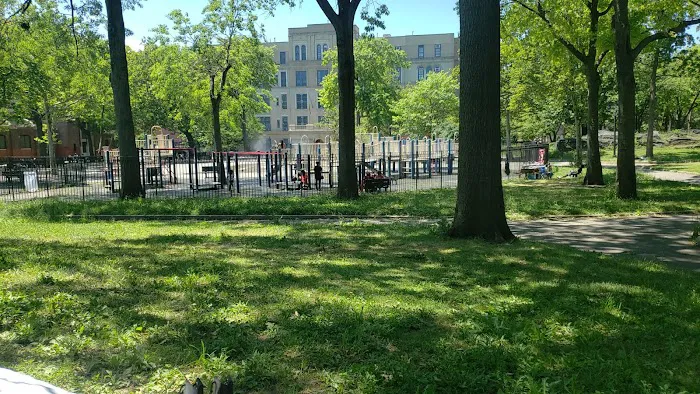 Crotona Park Picture 9