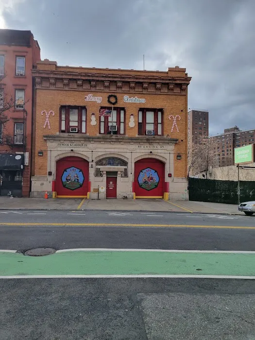 Gouverneur Morris Square Picture 1