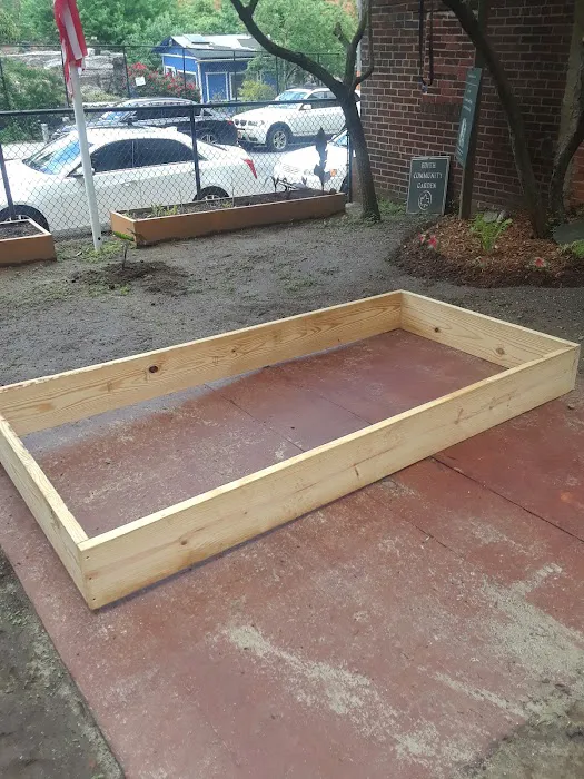 La Isla USA Community Garden Picture 4