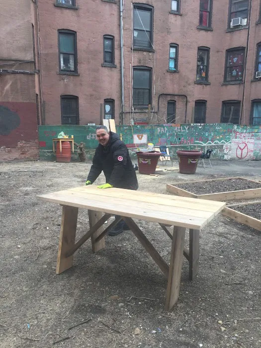 La Isla USA Community Garden Picture 6