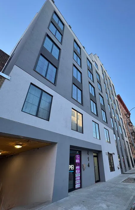 Rose Hotel, Bronx Picture 3