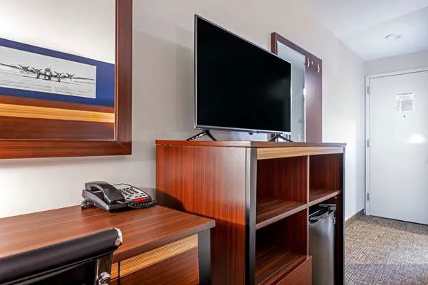 Avion Inn Near LGA Airport, Ascend Hotel Collection Picture 6