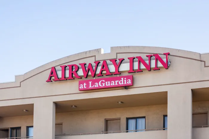 Airway Inn at LaGuardia Picture 3