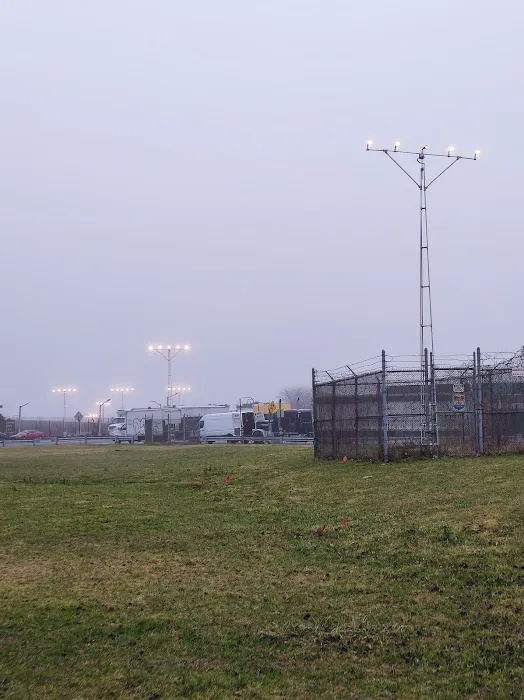 LaGuardia Landing Lights Picture 10