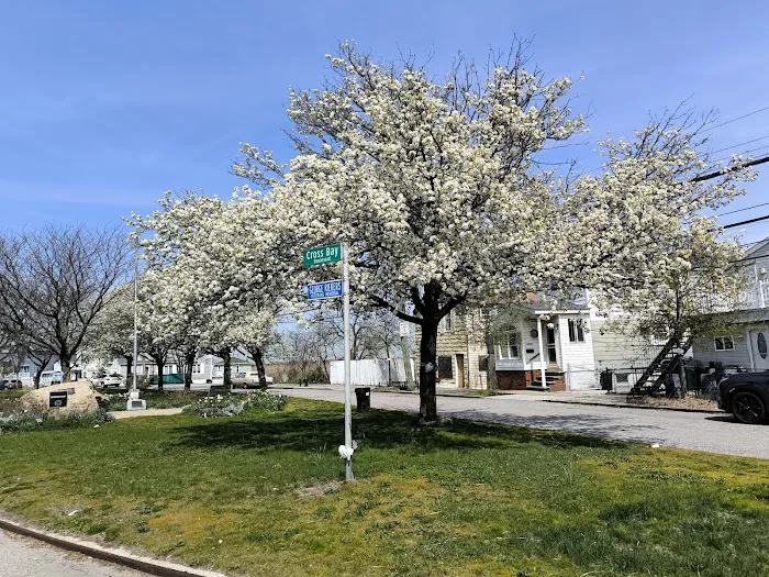 Broad Channel Veteran's Park Picture 7