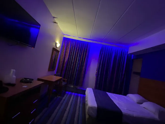 Riviera Motor Inn Picture 8