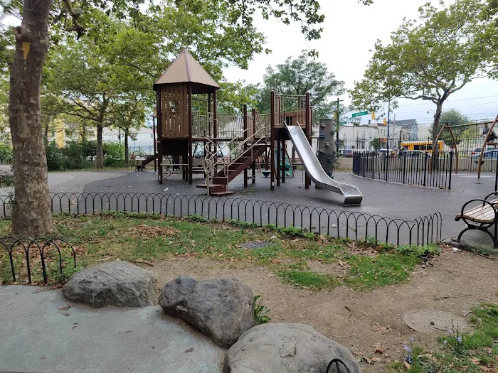 Sperandeo Brothers Playground Picture 8