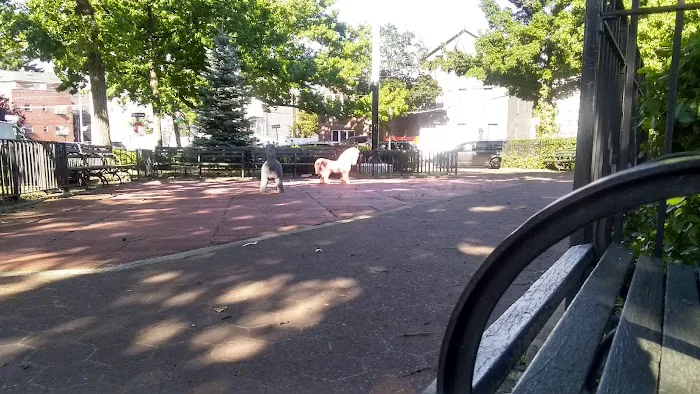 Hull Avenue Picture 2