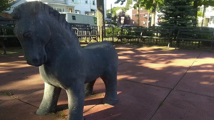 Hull Avenue Picture 4