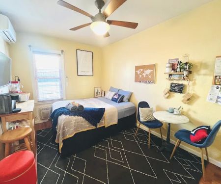 Homey Room + Private Bathroom in Ridgewood, Queens