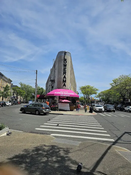 Herman Hochberg Plaza Picture 2