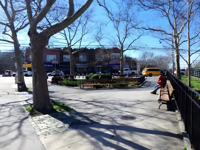 Crosson Park Picture 4