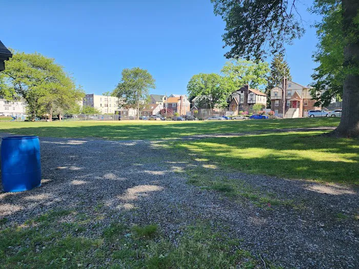 Kinsley Park Picture 9