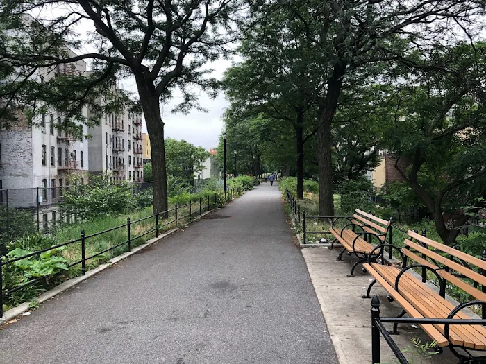 Aqueduct Walk Picture 10
