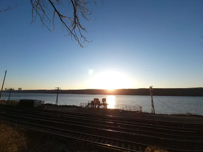 Riverdale Park Picture 2
