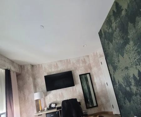 Super 8 by Wyndham Bronx Near Botanical Garden
