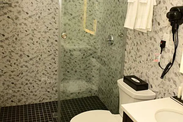 Super 8 by Wyndham Bronx Near Botanical Garden Picture 9