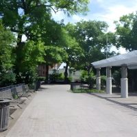 Charlton-Thompson Garden ico