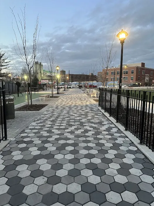 Melrose Commons Park Picture 9