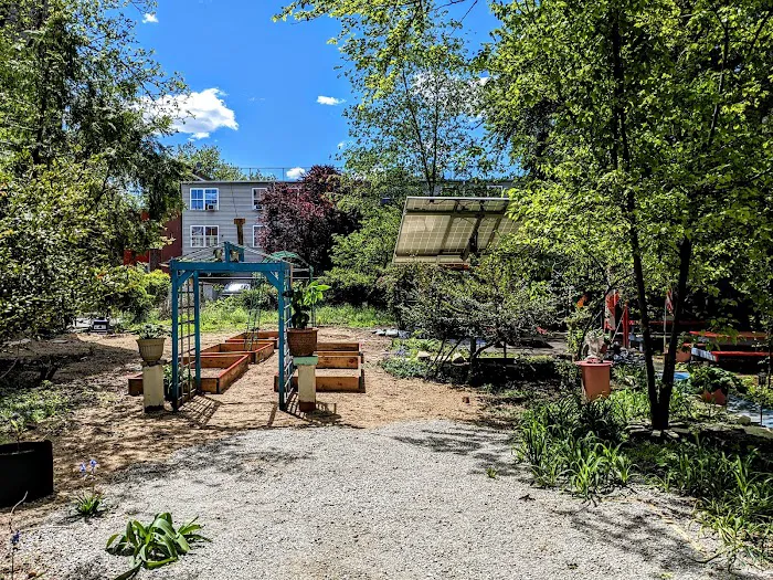 Courtlandt Avenue Association Garden Picture 1