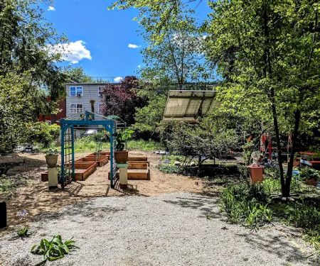 Courtlandt Avenue Association Garden