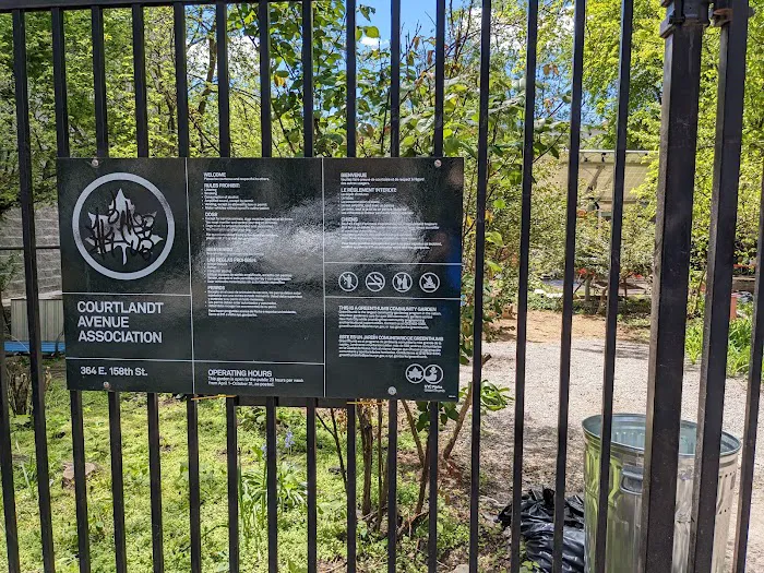 Courtlandt Avenue Association Garden Picture 2