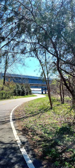Connector From Canarsie Park to Belt Parkway Path Picture 8