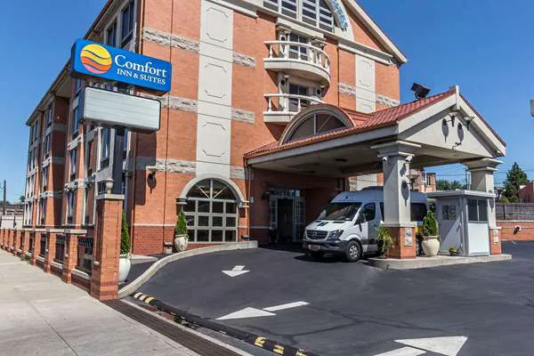 Comfort Inn & Suites LaGuardia Airport Picture 1