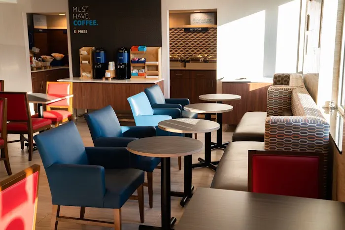 Holiday Inn Express Queens - Maspeth by IHG Picture 7