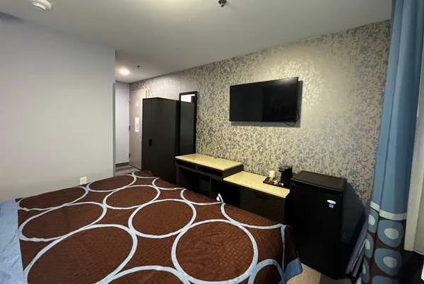 Super 8 by Wyndham Brooklyn Fulton Street Picture 4