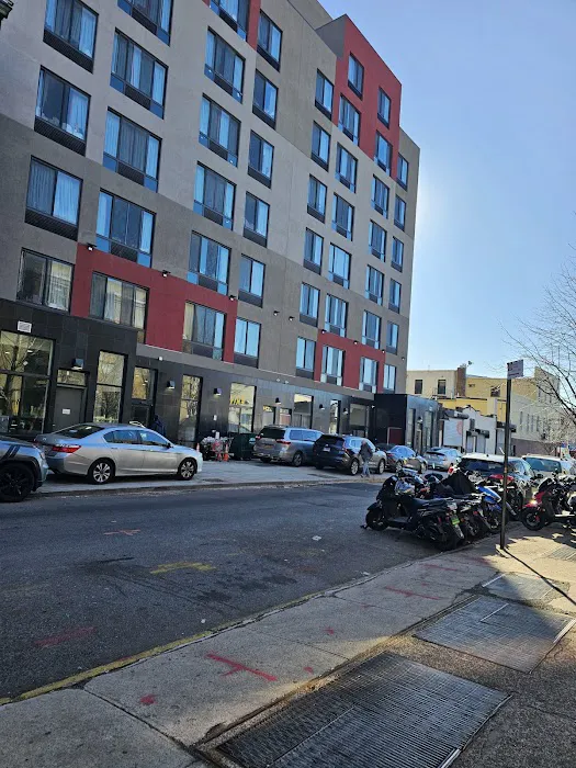 Ramada by Wyndham Brooklyn Picture 3