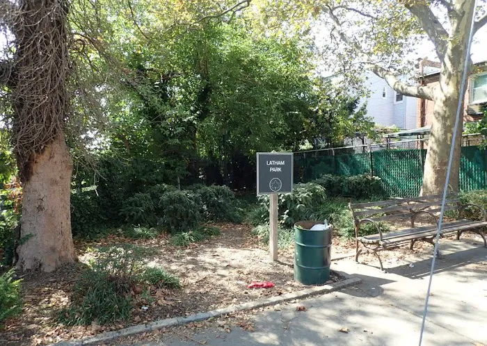 Latham Park Picture 5