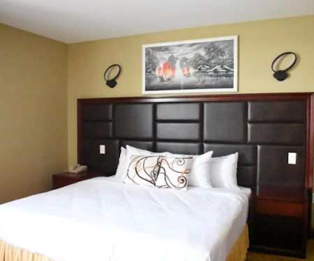 Queens Hotel