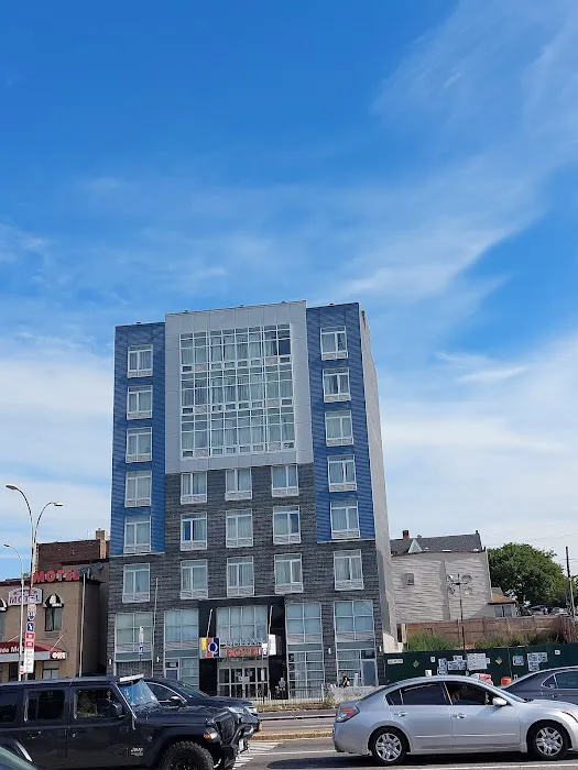Queens Hotel Picture 4