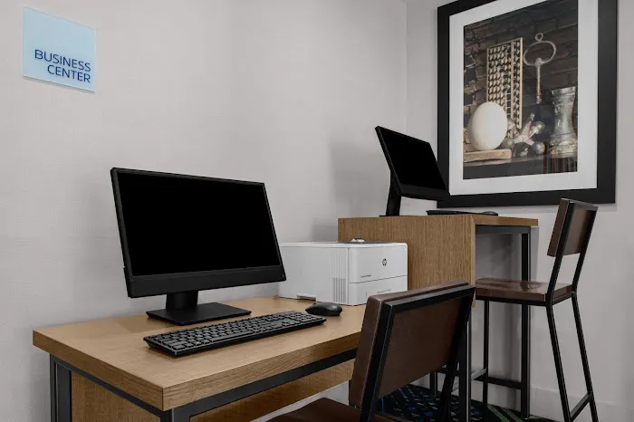 Holiday Inn Express & Suites Woodside LaGuardia Airport by IHG Picture 5