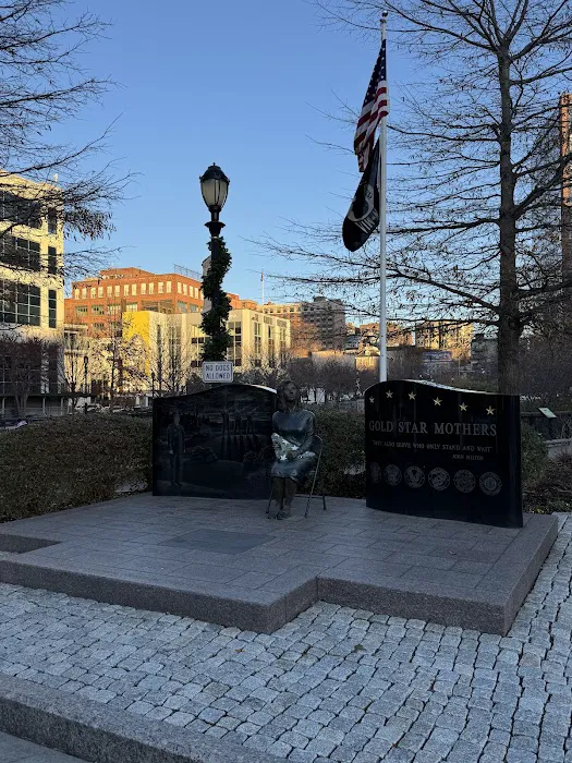 Gold Star Mothers Memorial Picture 4