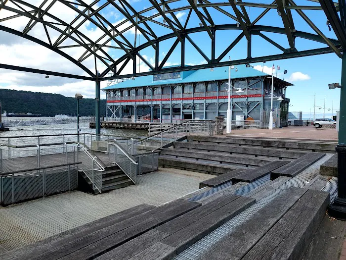 Esplanade Park Picture 8